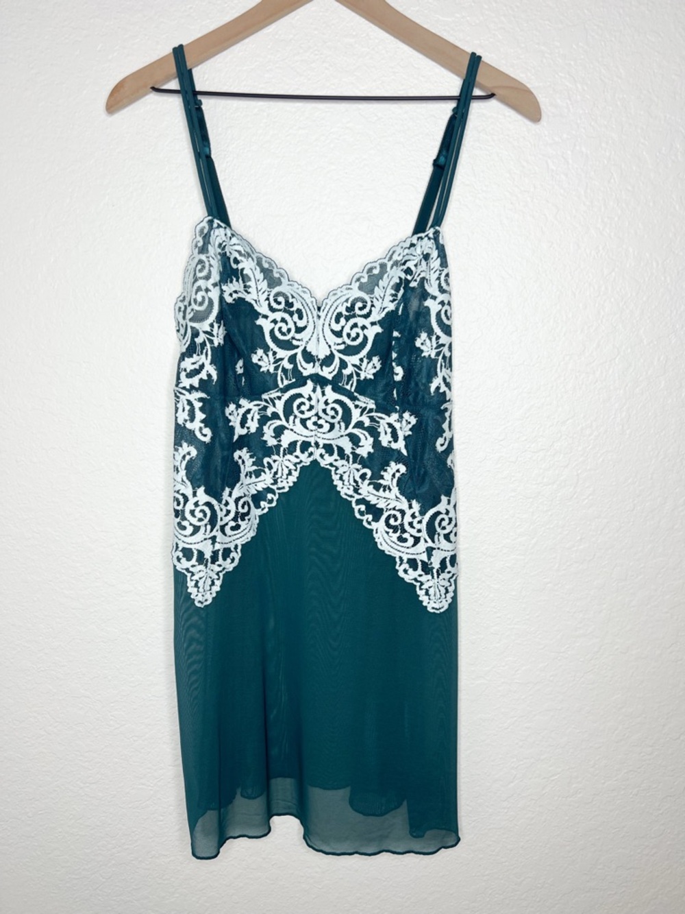 Wacoal Instant Icon Sheer Chemise Lingerie Nightgown Green Lace size XL